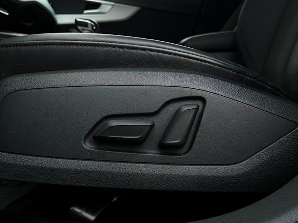 Audi A4 V (B9) Рестайлинг с пробегом 2021 года, цена 3 370 200 рублей, 49635 км, седан, Автокод Объявления