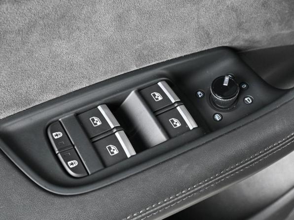 Audi Q8 I (4M) с пробегом 2020 года, цена 7 399 000 рублей, 42996 км, внедорожник, Автокод Объявления