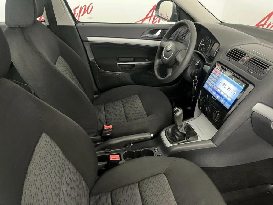 Skoda Octavia II (A5) Рестайлинг Псков  - изображение 12