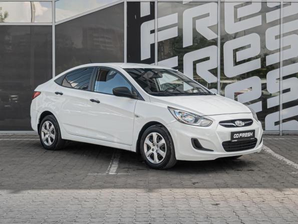 Hyundai Solaris I с пробегом 2013 года, цена 820 000 рублей, 204992 км, седан, Автокод Объявления