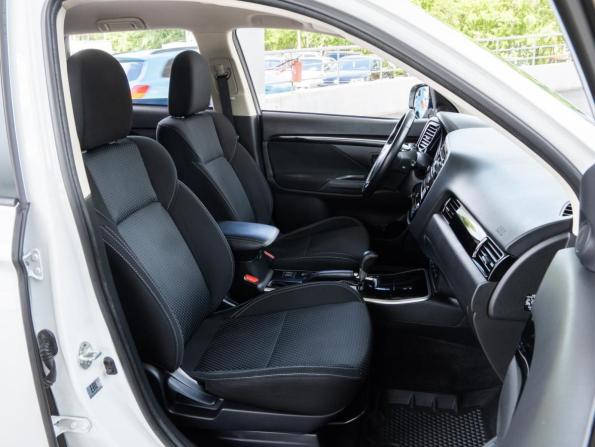 Mitsubishi Outlander III Рестайлинг 3 с пробегом 2020 года, цена 2 197 000 рублей, 115597 км, внедорожник, Автокод Объявления
