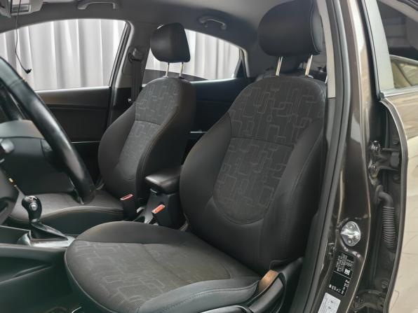Kia Rio III Рестайлинг с пробегом 2015 года, цена 898 000 рублей, 213171 км, седан, Автокод Объявления