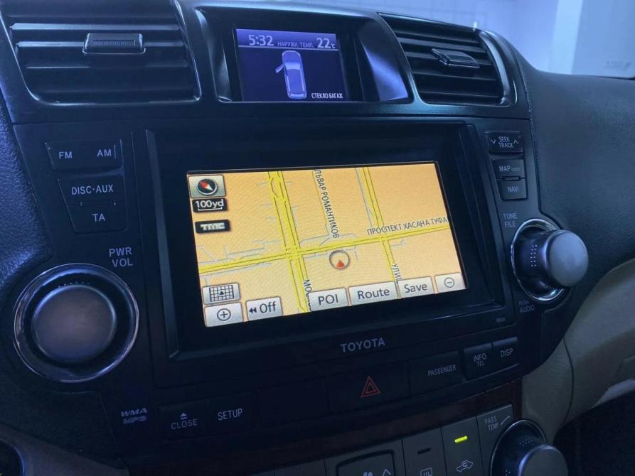 Toyota Highlander II (XU40) Рестайлинг Набережные Челны  - изображение 12