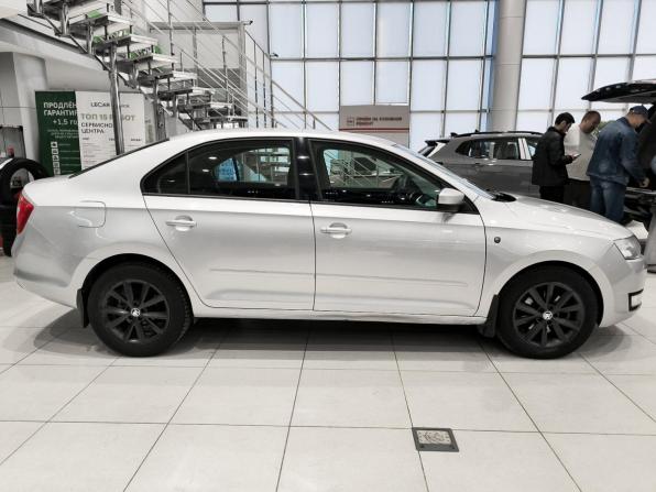 Skoda Rapid I с пробегом 2016 года, цена 950 000 рублей, 285000 км, лифтбек, Автокод Объявления