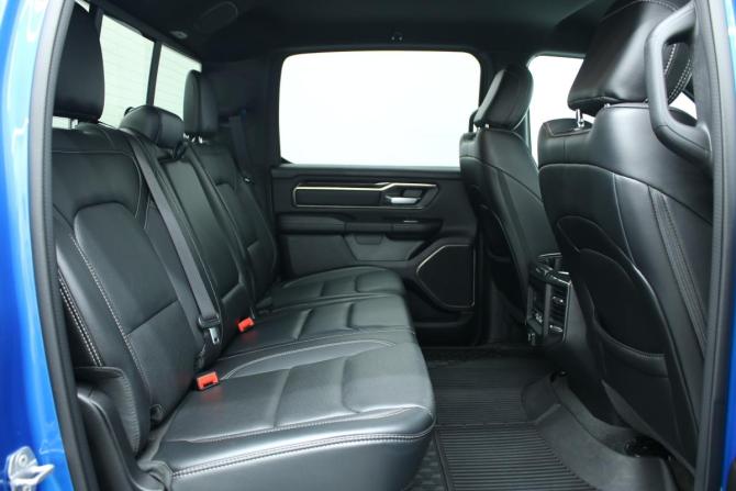 Ram 1500 V с пробегом 2022 года, цена 8 395 000 рублей, 12835 км, пикап, Автокод Объявления