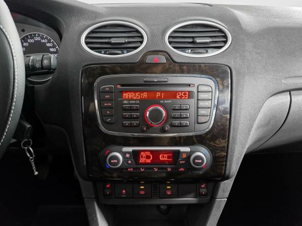 Ford Focus II с пробегом 2007 года, цена 319 000 рублей, 305502 км, седан, Автокод Объявления