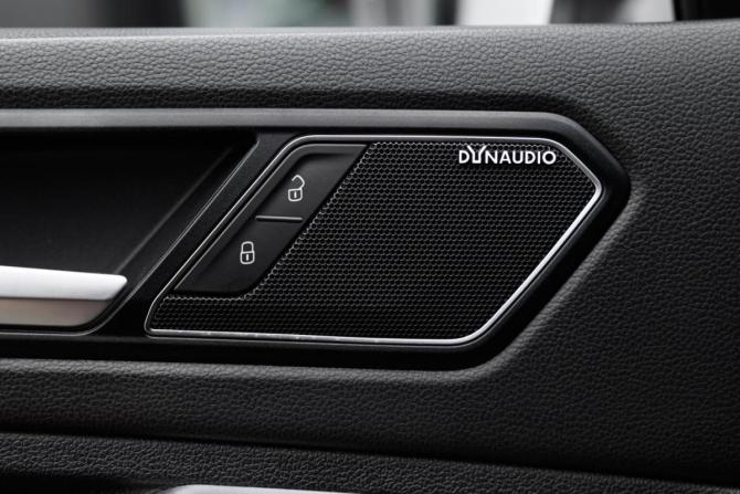Volkswagen Tiguan II с пробегом 2020 года, цена 4 299 000 рублей, 98672 км, внедорожник, Автокод Объявления