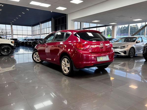Opel Astra J с пробегом 2011 года, цена 745 000 рублей, 159149 км, хэтчбек, Автокод Объявления