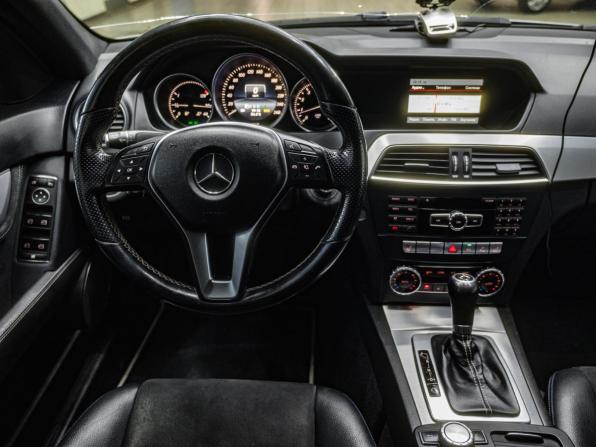 Mercedes-Benz C-Класс III (W204) Рестайлинг с пробегом 2013 года, цена 1 340 000 рублей, 309190 км, седан, Автокод Объявления