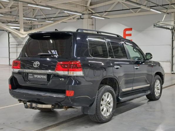 Toyota Land Cruiser 200 Series Рестайлинг 2 с пробегом 2017 года, цена 5 600 000 рублей, 192820 км, внедорожник, Автокод Объявления
