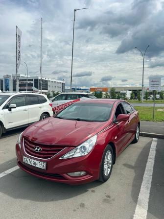 Hyundai Sonata VI (YF)
