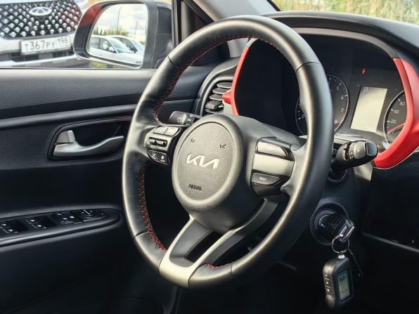 Kia Rio IV Рестайлинг с пробегом 2022 года, цена 1 699 000 рублей, 83685 км, седан, Автокод Объявления
