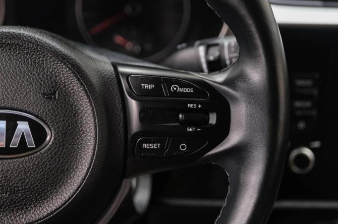 Kia Rio IV Рестайлинг с пробегом 2020 года, цена 1 549 000 рублей, 52000 км, седан, Автокод Объявления