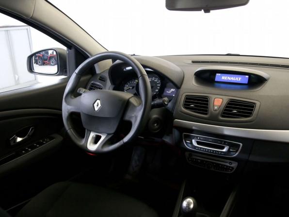 Renault Fluence I с пробегом 2010 года, цена 499 000 рублей, 210117 км, седан, Автокод Объявления