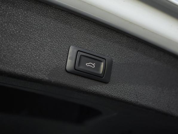Audi Q5 I (8R) Рестайлинг с пробегом 2013 года, цена 2 319 000 рублей, 79487 км, внедорожник, Автокод Объявления