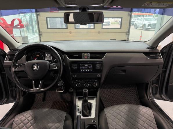 Skoda Octavia III (A7) с пробегом 2015 года, цена 890 000 рублей, 302355 км, лифтбек, Автокод Объявления