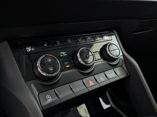Skoda Karoq I с пробегом 2020 года, цена 2 220 000 рублей, 91408 км, внедорожник, Автокод Объявления
