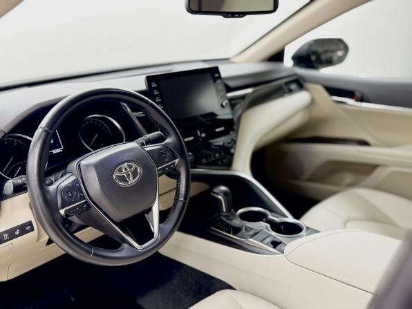 Toyota Camry VIII (XV70) Рестайлинг с пробегом 2021 года, цена 3 400 000 рублей, 74707 км, седан, Автокод Объявления