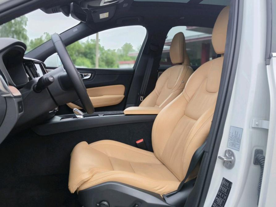 Volvo XC60 II Рестайлинг Санкт-Петербург  - изображение 8