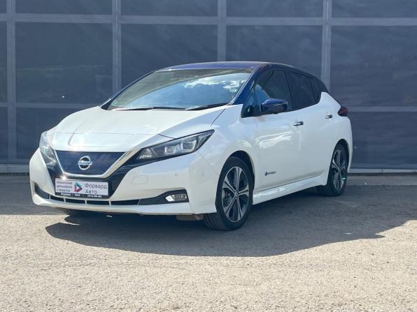 Nissan Leaf II (ZE1) с пробегом 2018 года, цена 1 500 000 рублей, 85000 км, хэтчбек, Автокод Объявления