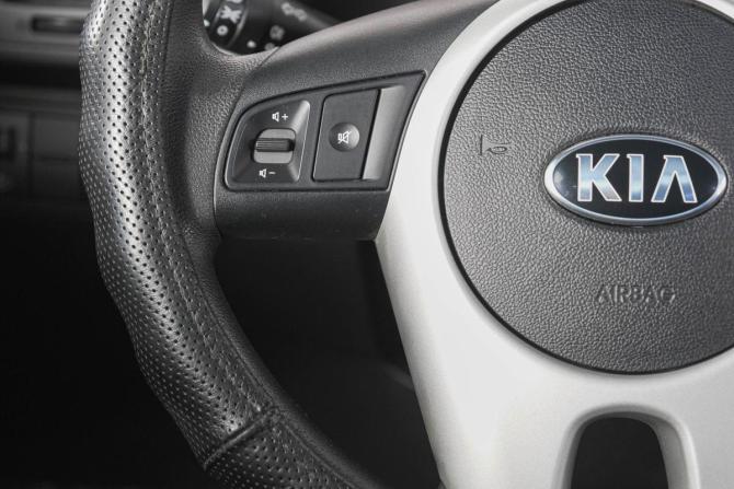 Kia Venga I с пробегом 2012 года, цена 799 000 рублей, 88160 км, компактвэн, Автокод Объявления