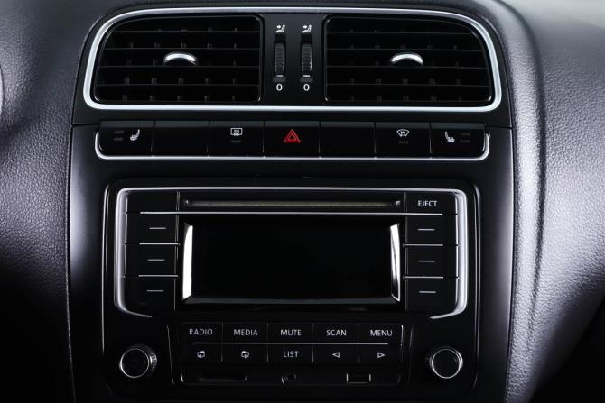 Volkswagen Polo V с пробегом 2013 года, цена 719 000 рублей, 235000 км, седан, Автокод Объявления