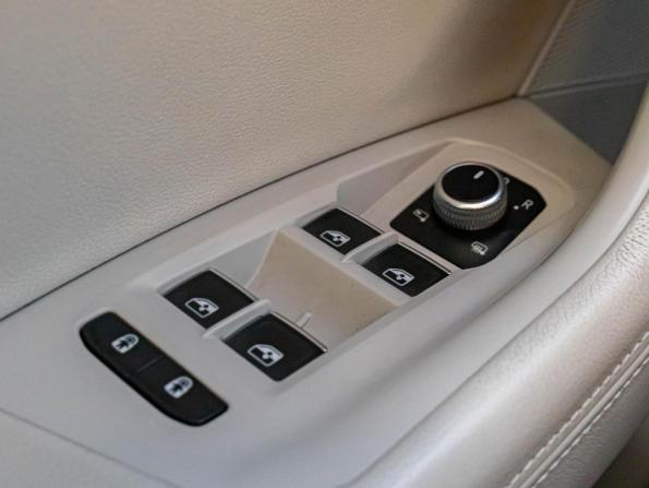Volkswagen Touareg III с пробегом 2019 года, цена 4 898 000 рублей, 134974 км, внедорожник, Автокод Объявления