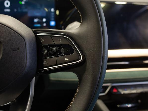 Geely Monjaro I с пробегом 2023 года, цена 3 790 000 рублей, 18219 км, внедорожник, Автокод Объявления