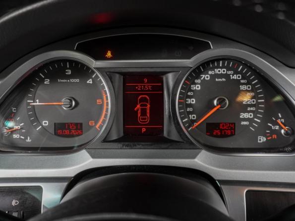 Audi A6 III (C6) Рестайлинг с пробегом 2009 года, цена 1 099 000 рублей, 251797 км, седан, Автокод Объявления