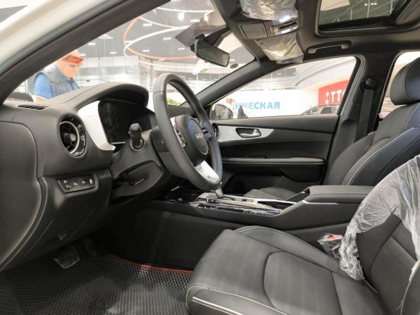 Kia K3 II (China Market) Рестайлинг с пробегом 2024 года, цена 2 630 000 рублей, 10 км, седан, Автокод Объявления