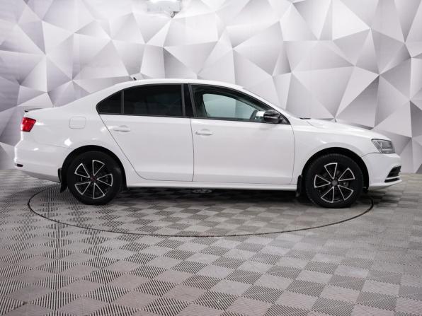 Volkswagen Jetta VI Рестайлинг с пробегом 2015 года, цена 977 000 рублей, 205000 км, седан, Автокод Объявления
