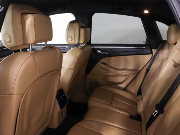 Porsche Macan I Рестайлинг с пробегом 2018 года, цена 3 490 000 рублей, 55255 км, внедорожник, Автокод Объявления