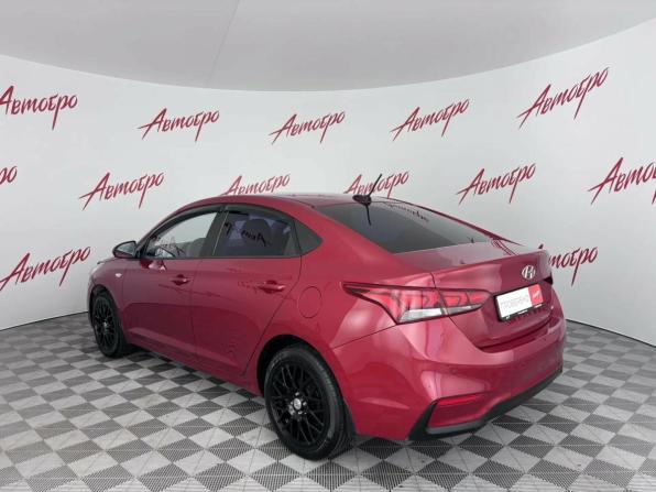 Hyundai Solaris II с пробегом 2018 года, цена 1 299 000 рублей, 120252 км, седан, Автокод Объявления