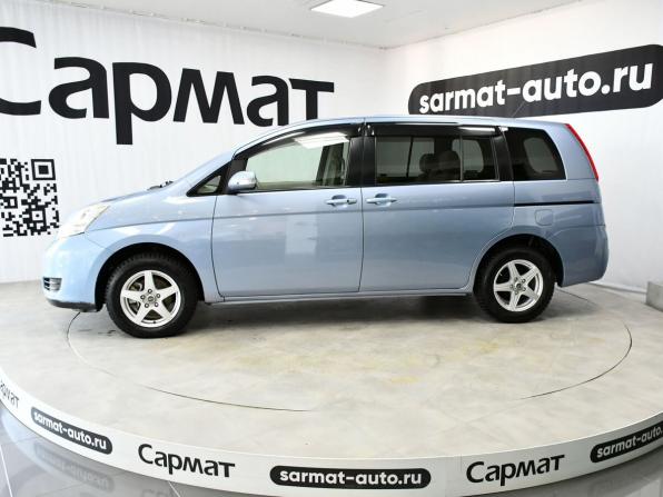 Toyota ISis I Рестайлинг с пробегом 2009 года, цена 1 137 000 рублей, 218137 км, компактвэн, Автокод Объявления
