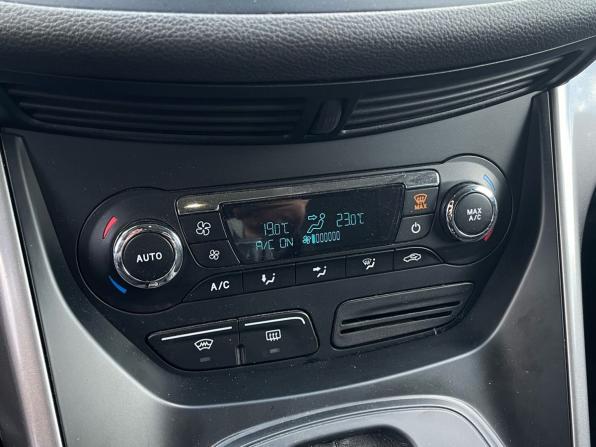 Ford Kuga II с пробегом 2015 года, цена 1 470 000 рублей, 130000 км, внедорожник, Автокод Объявления