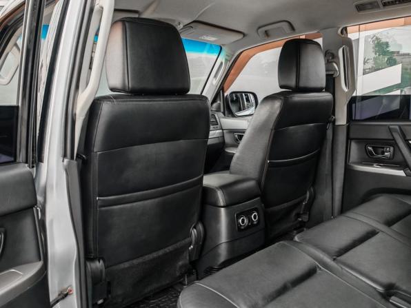 Mitsubishi Pajero IV Рестайлинг 2 с пробегом 2015 года, цена 2 300 000 рублей, 173185 км, внедорожник, Автокод Объявления