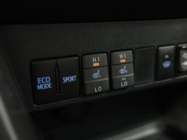 Toyota RAV4 IV (XA40) Рестайлинг с пробегом 2016 года, цена 2 399 000 рублей, 118900 км, внедорожник, Автокод Объявления