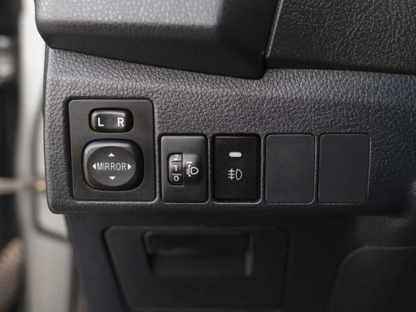 Toyota Corolla XI (E160 E170 E180) с пробегом 2013 года, цена 845 000 рублей, 393435 км, седан, Автокод Объявления