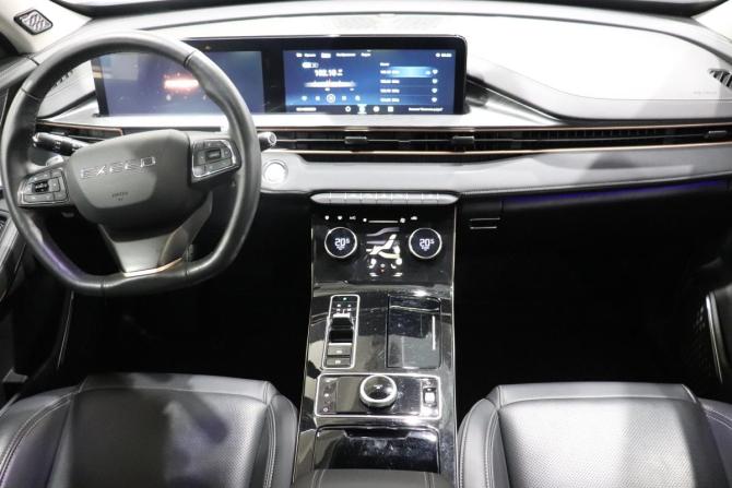 Exeed LX I Рестайлинг с пробегом 2023 года, цена 2 490 000 рублей, 10779 км, внедорожник, Автокод Объявления