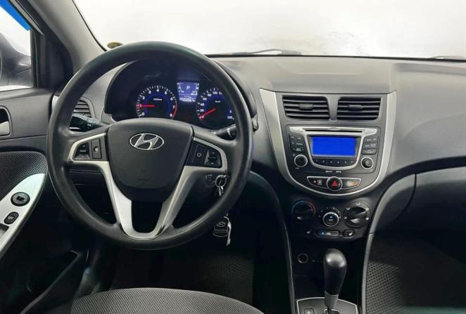 Hyundai Solaris I с пробегом 2013 года, цена 715 000 рублей, 202067 км, седан, Автокод Объявления