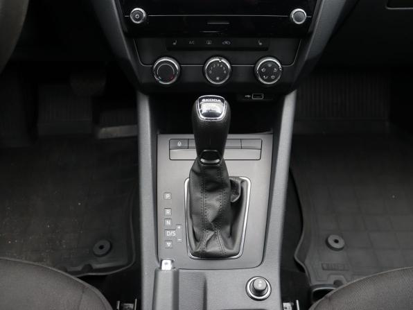 Skoda Octavia III (A7) Рестайлинг с пробегом 2020 года, цена 1 299 000 рублей, 184590 км, лифтбек, Автокод Объявления