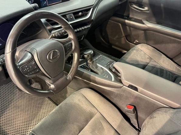 Lexus UX I с пробегом 2021 года, цена 3 050 000 рублей, 78484 км, внедорожник, Автокод Объявления