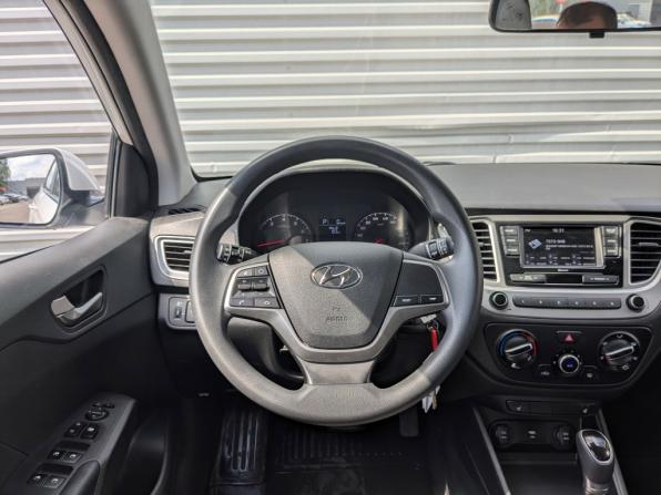 Hyundai Solaris II Рестайлинг с пробегом 2022 года, цена 1 565 000 рублей, 106067 км, седан, Автокод Объявления