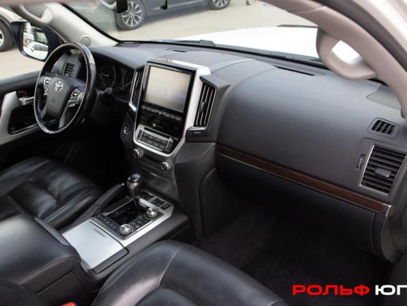 Toyota Land Cruiser 200 Series Рестайлинг 2 с пробегом 2018 года, цена 6 338 000 рублей, 136940 км, внедорожник, Автокод Объявления