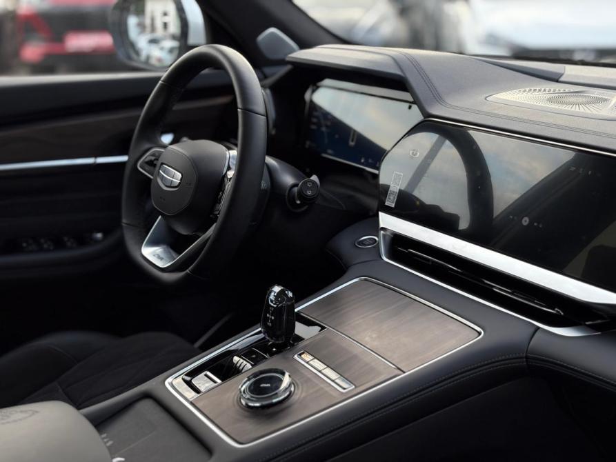 Geely Monjaro I Набережные Челны  - изображение 16