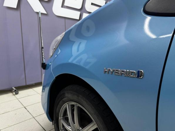 Toyota Aqua I Рестайлинг с пробегом 2017 года, цена 929 000 рублей, 137000 км, хэтчбек, Автокод Объявления