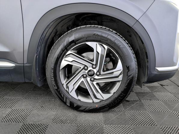 Hyundai Santa Fe IV Рестайлинг с пробегом 2022 года, цена 4 200 000 рублей, 36618 км, внедорожник, Автокод Объявления