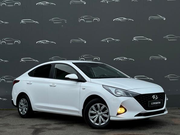 Hyundai Solaris II Рестайлинг с пробегом 2021 года, цена 1 543 200 рублей, 51572 км, седан, Автокод Объявления