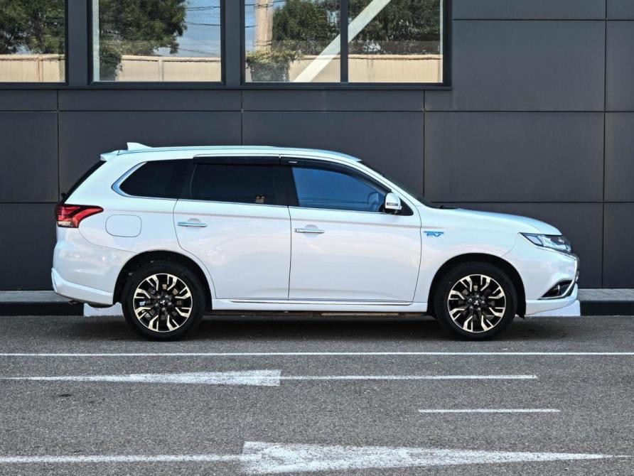 Mitsubishi Outlander III Рестайлинг 2 Новороссийск  - изображение 5
