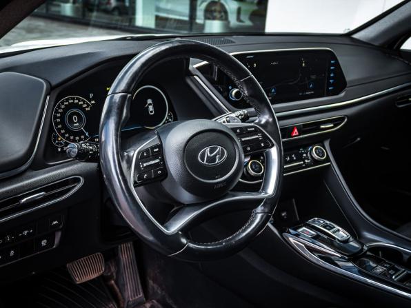 Hyundai Sonata VIII (DN8) с пробегом 2021 года, цена 2 750 000 рублей, 92677 км, седан, Автокод Объявления